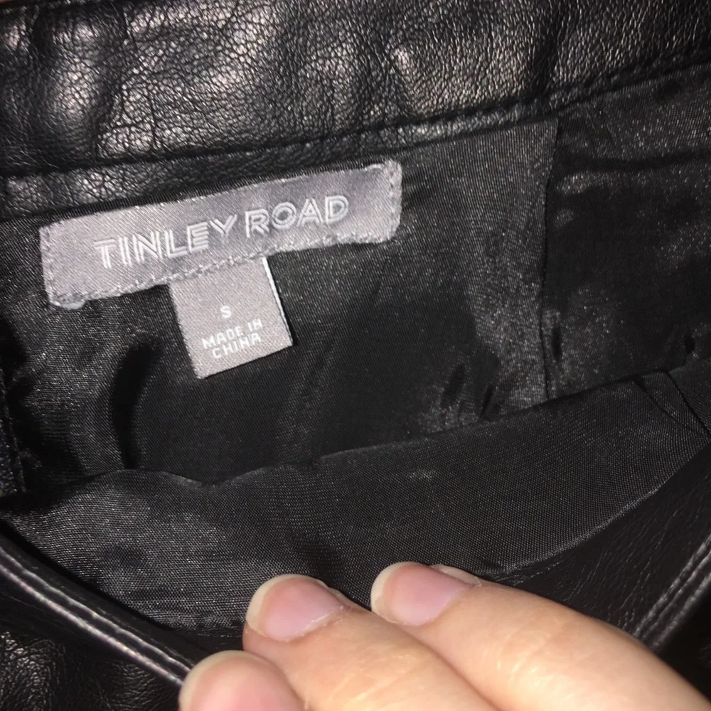 Black Vegan Leather Full Zip Back Pencil Skirt - Picture 5 of 6